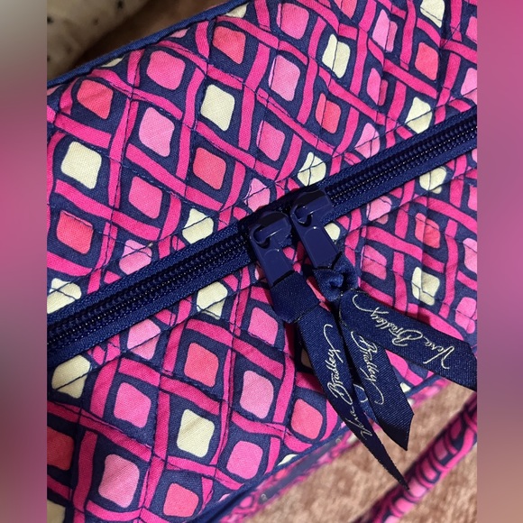 Vera Bradley  Pink/Blue Travel‎ bag - Picture 7 of 12